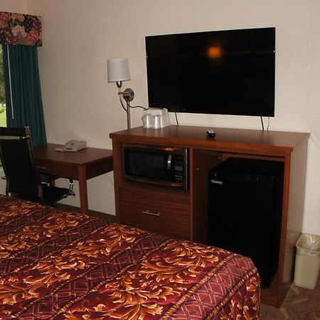 Waite Park Econo Lodge מראה חיצוני תמונה