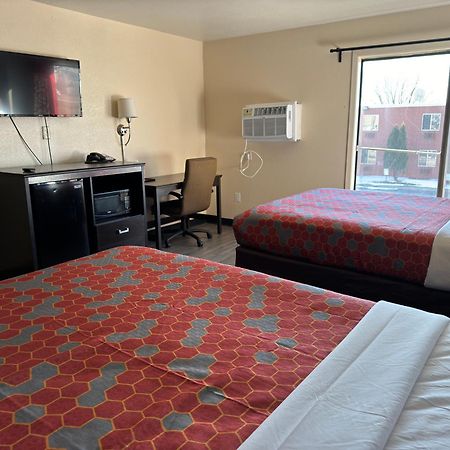 Waite Park Econo Lodge מראה חיצוני תמונה