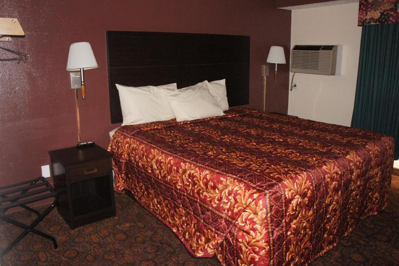 Waite Park Econo Lodge מראה חיצוני תמונה
