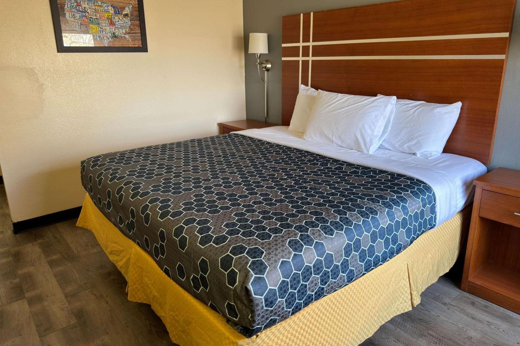 Waite Park Econo Lodge מראה חיצוני תמונה