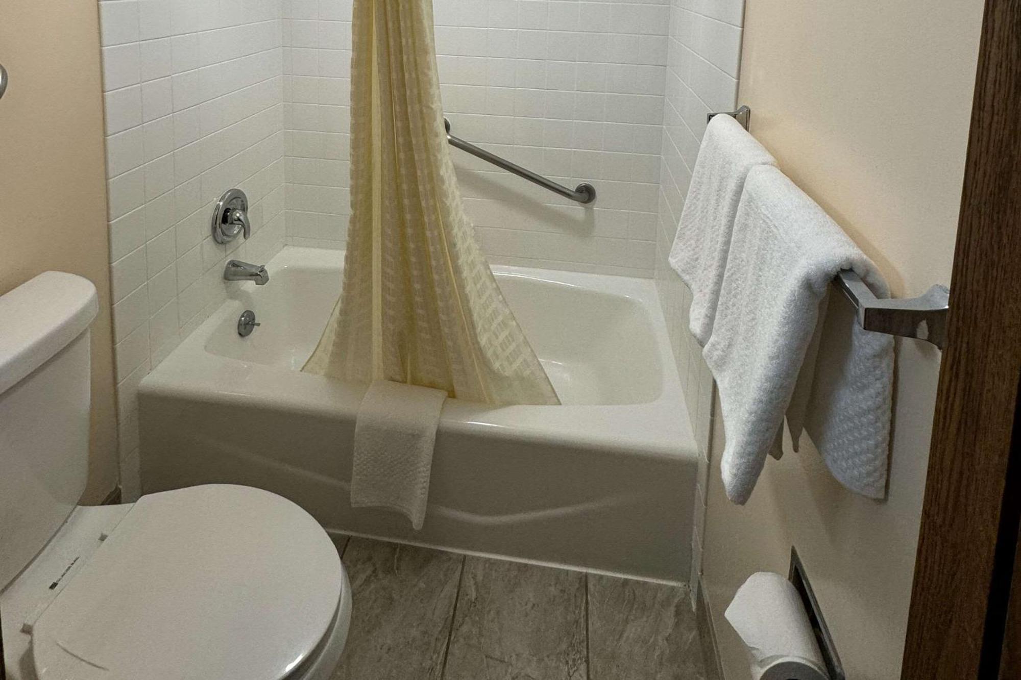 Waite Park Econo Lodge מראה חיצוני תמונה