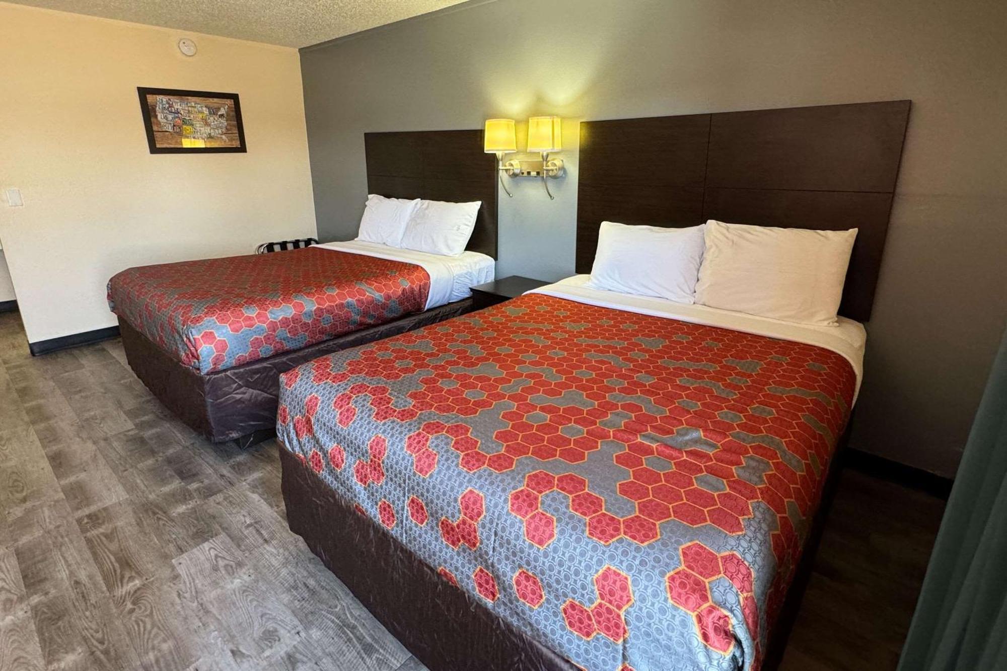 Waite Park Econo Lodge מראה חיצוני תמונה