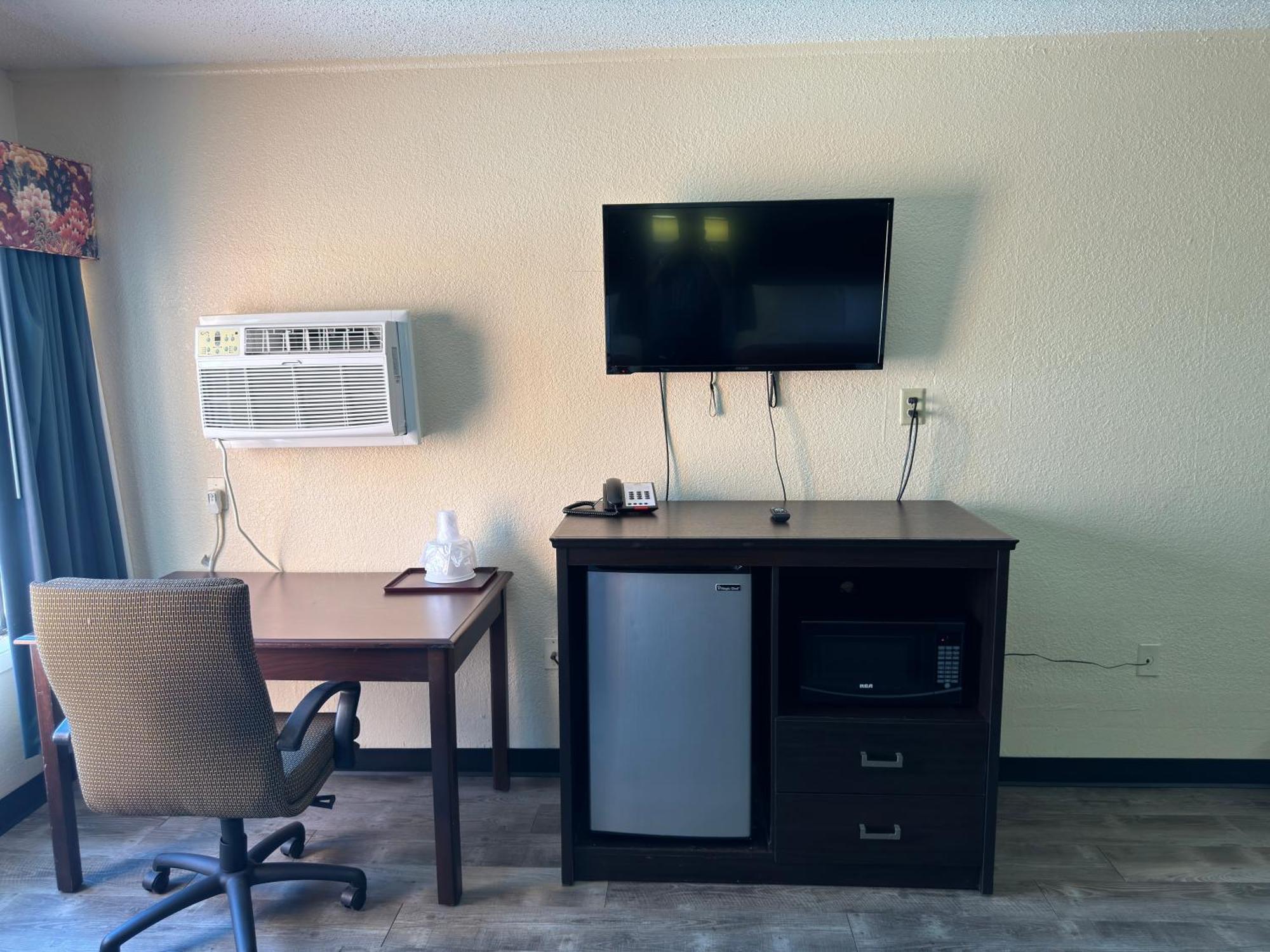 Waite Park Econo Lodge מראה חיצוני תמונה