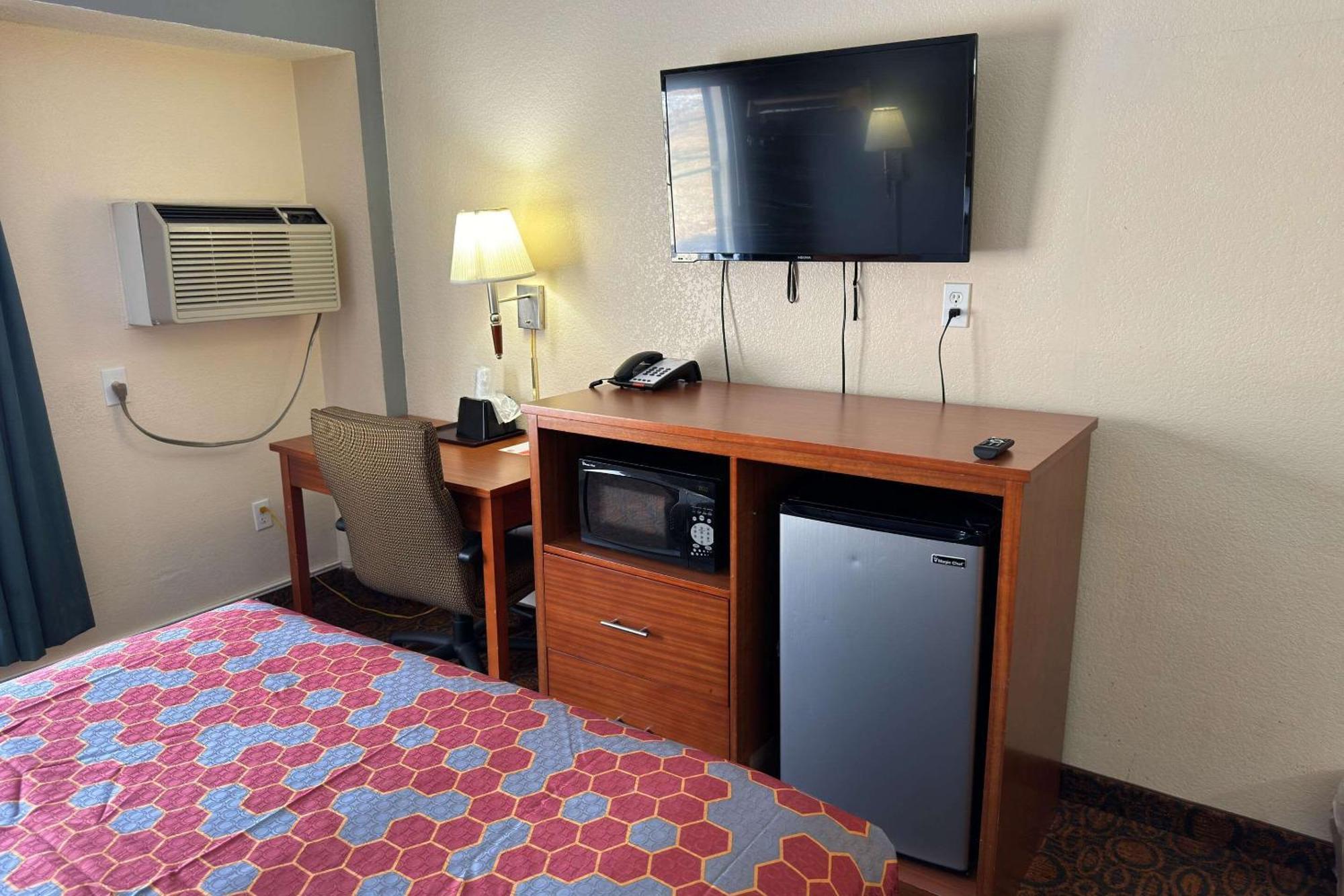 Waite Park Econo Lodge מראה חיצוני תמונה