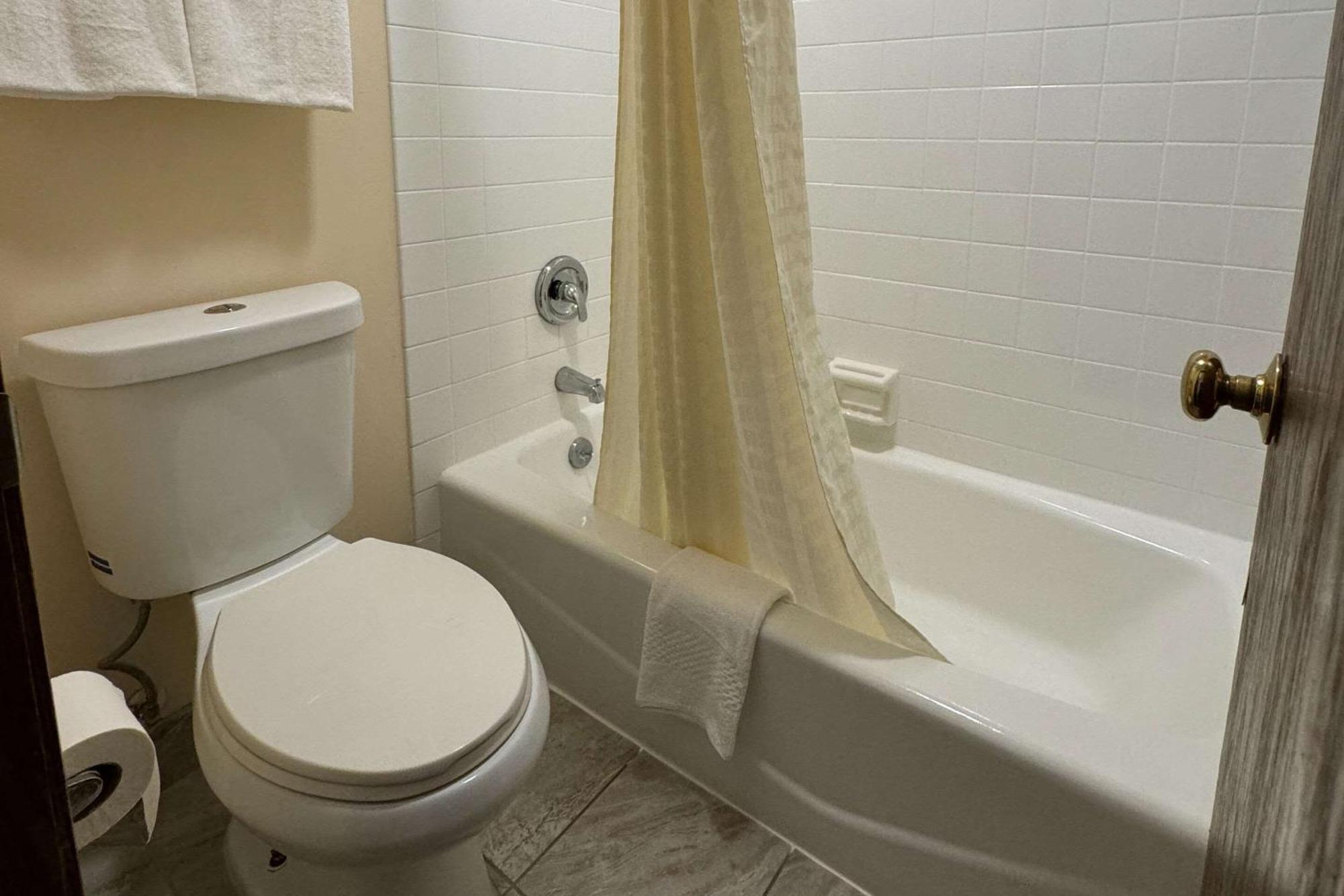 Waite Park Econo Lodge מראה חיצוני תמונה