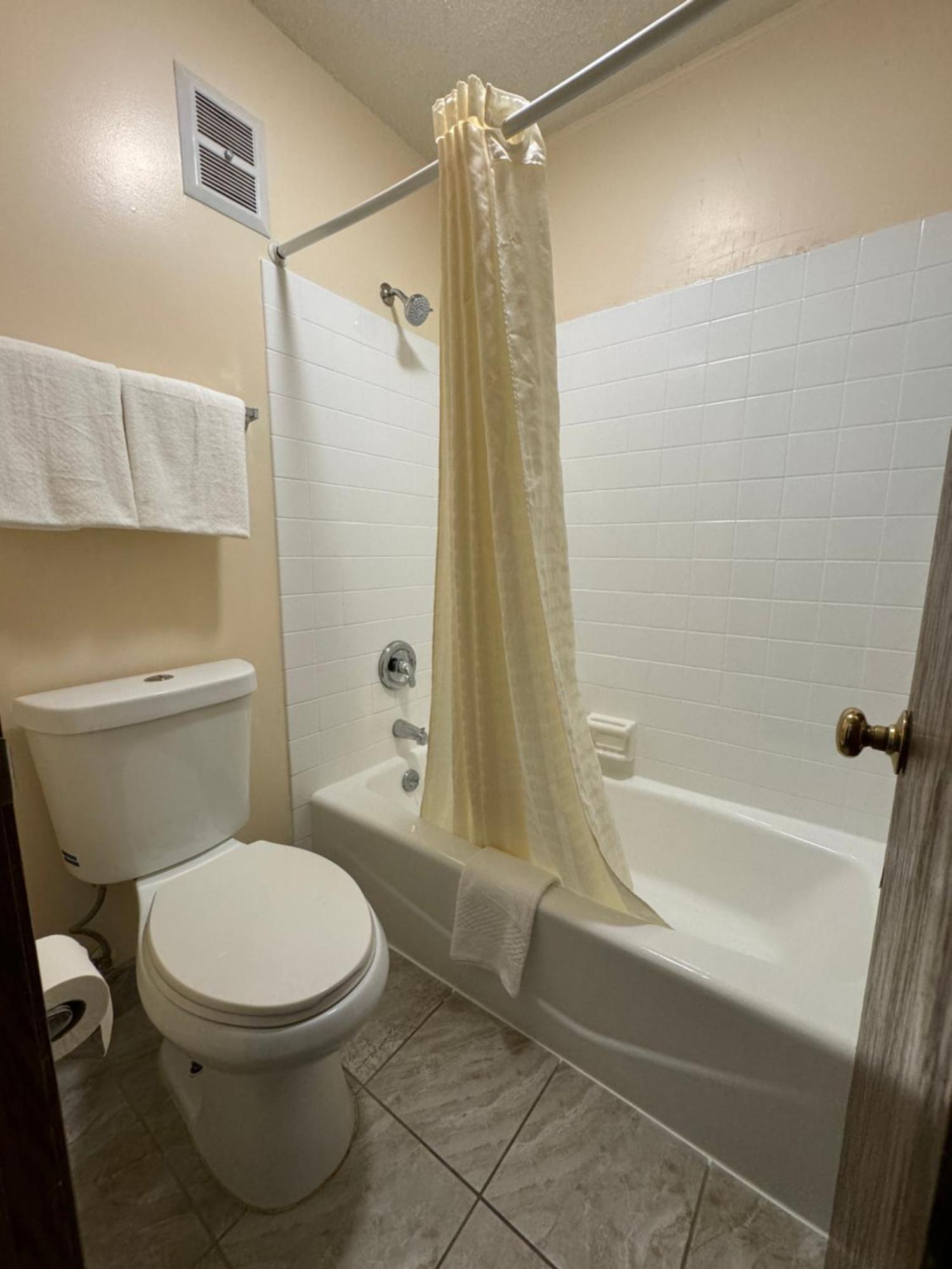 Waite Park Econo Lodge מראה חיצוני תמונה