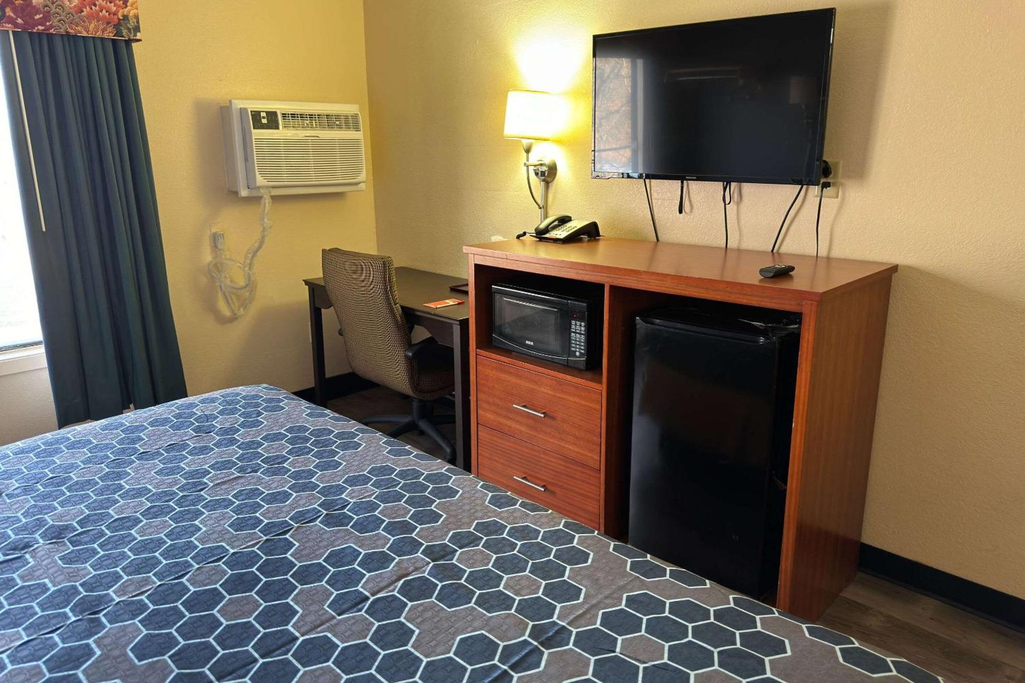 Waite Park Econo Lodge מראה חיצוני תמונה